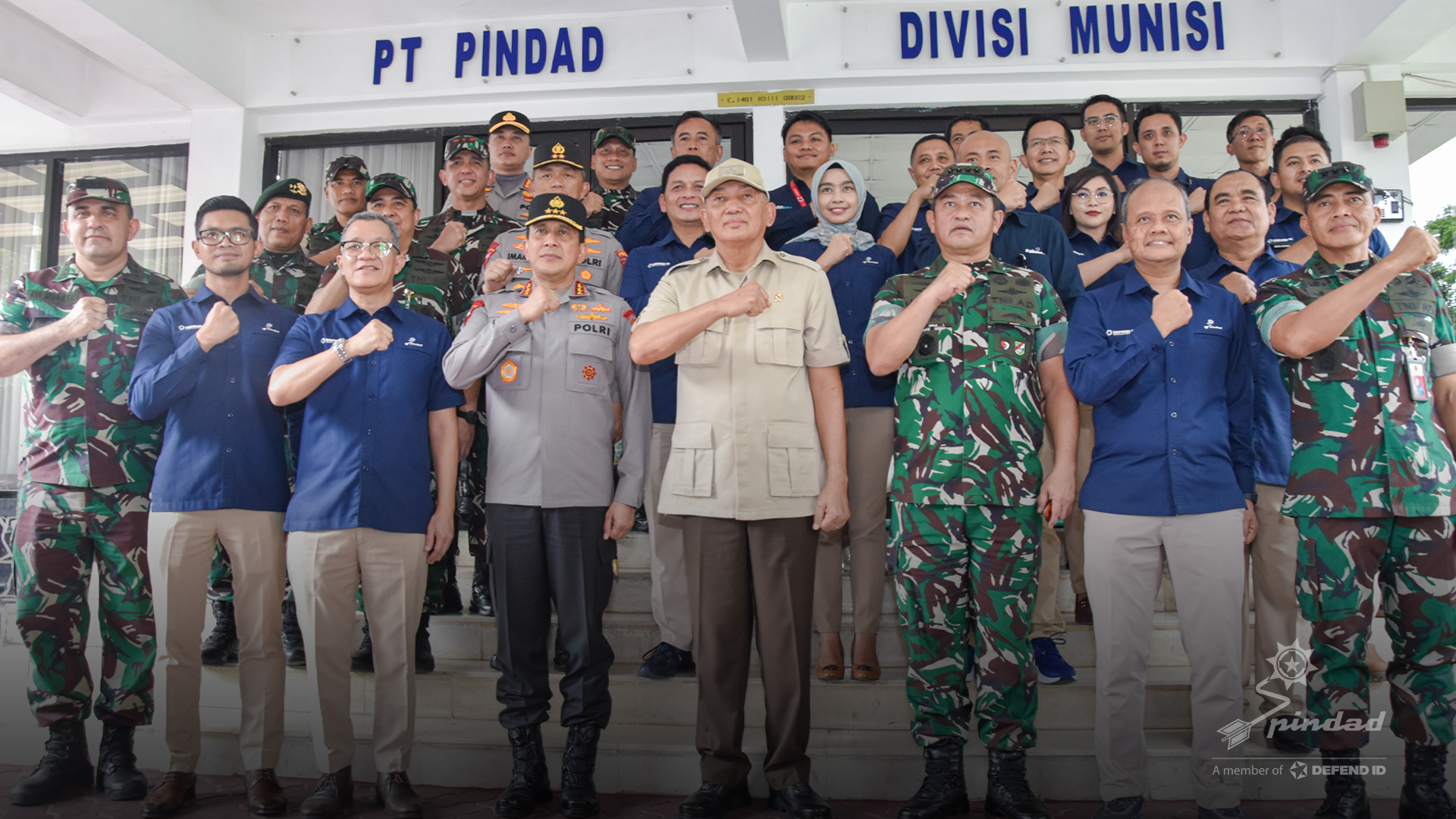 MENHAN RI TINJAU FASILITAS PRODUKSI MUNISI PT PINDAD, APRESIASI PERKEMBANGAN LINI PRODUKSI